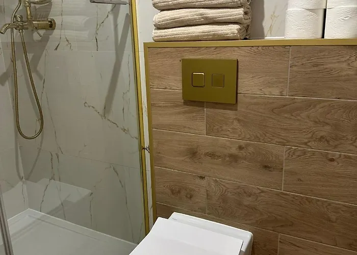 Apartament Przyjazny Pod Dzikowcem